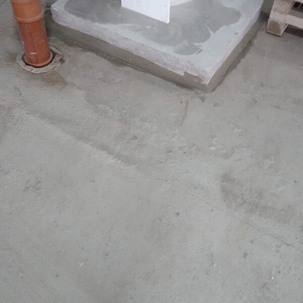 M30 Fillet applied to existing columns in phase 1 of works on a hotel in Abersoch. 