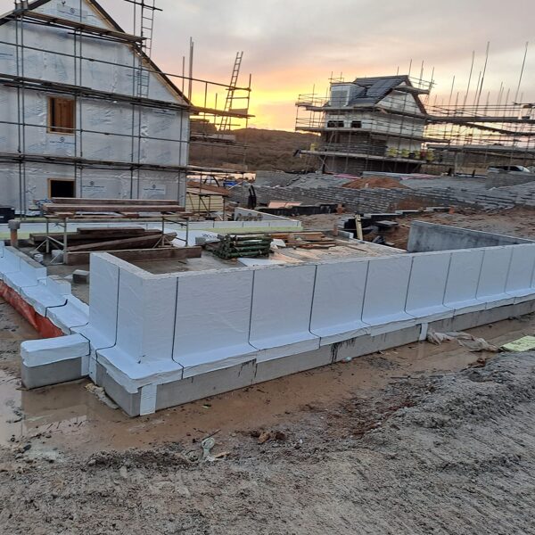 Atal Bentofix 5300 & Atal Groundsil RB under the slab, with Atal GMA termination on an Eco