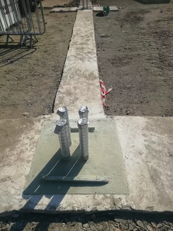 Atal Aquafin IC to pile caps.